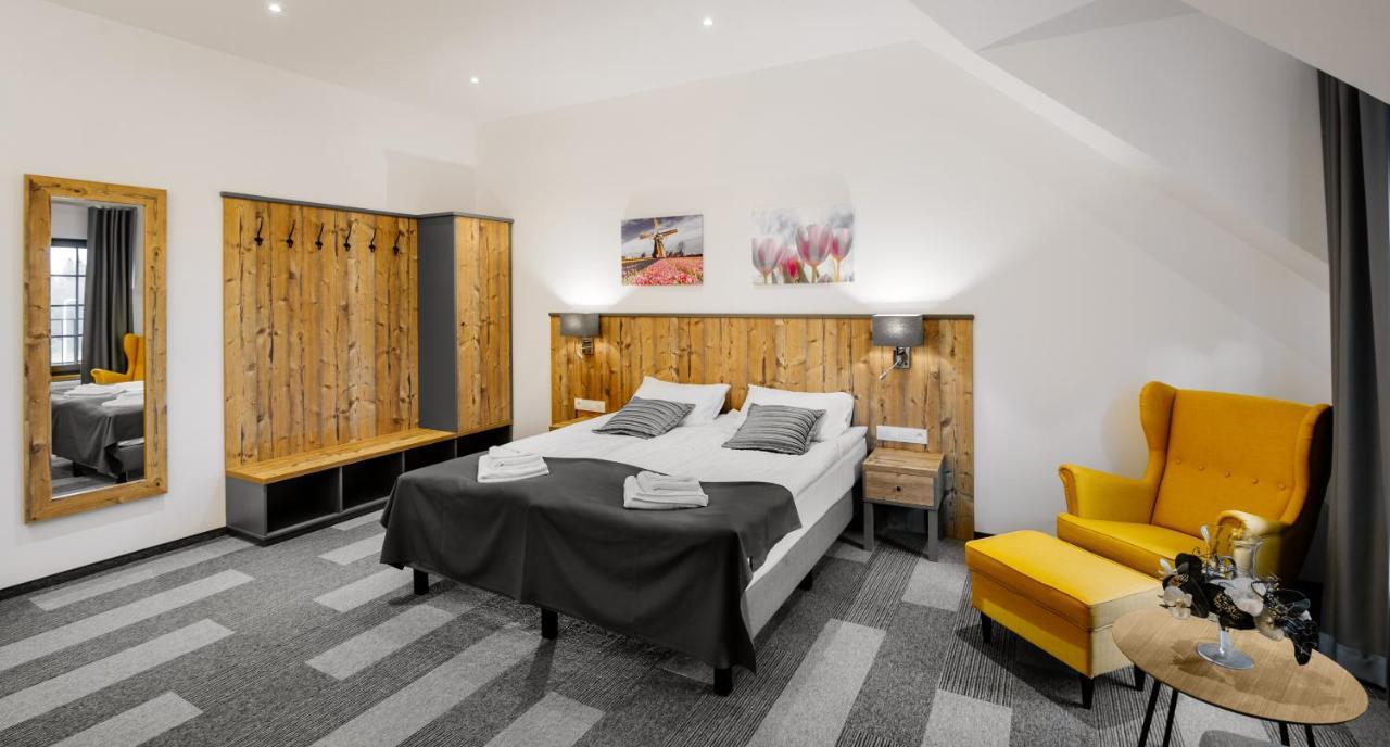 Hotel Nowa Holandia Elblag Bagian luar foto